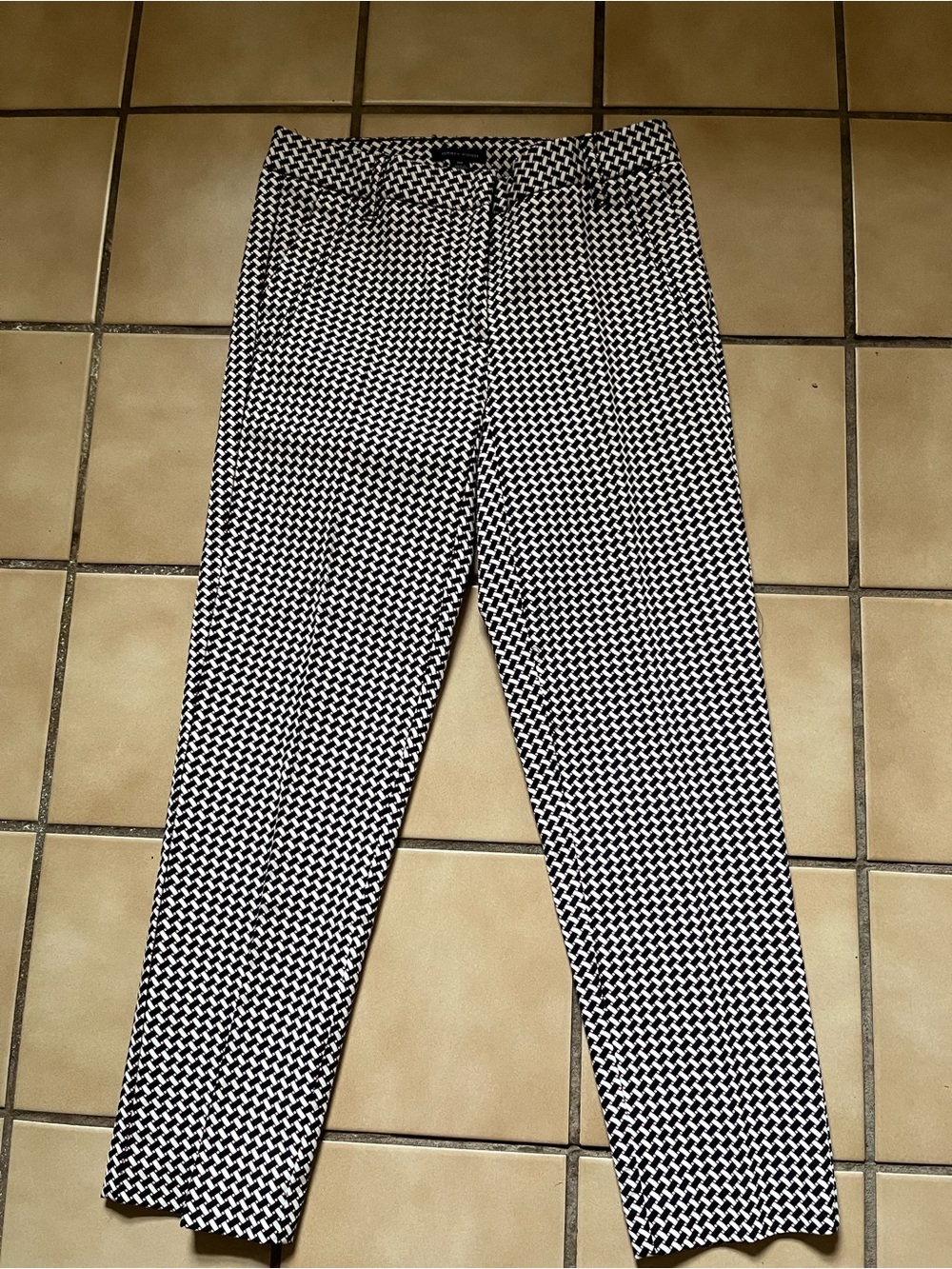 Tommy Hilfiger Black and White Geometric Print Men’s Pants